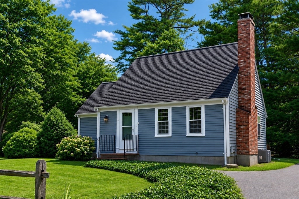 9 East Harbor Drive, Falmouth, MA Photo #1