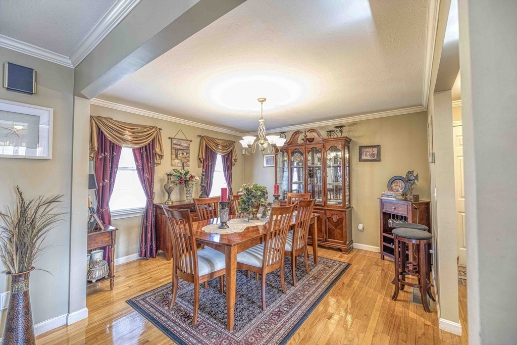 12 Old Pasture Ln