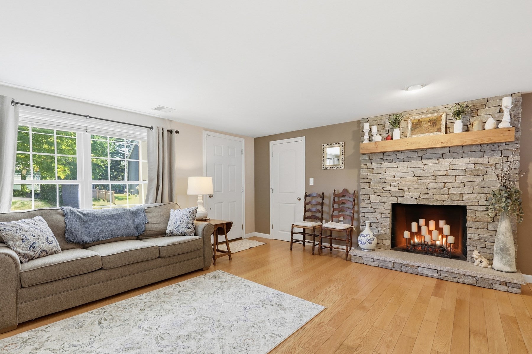 33 Westwind Rd, Andover, MA Photo #5