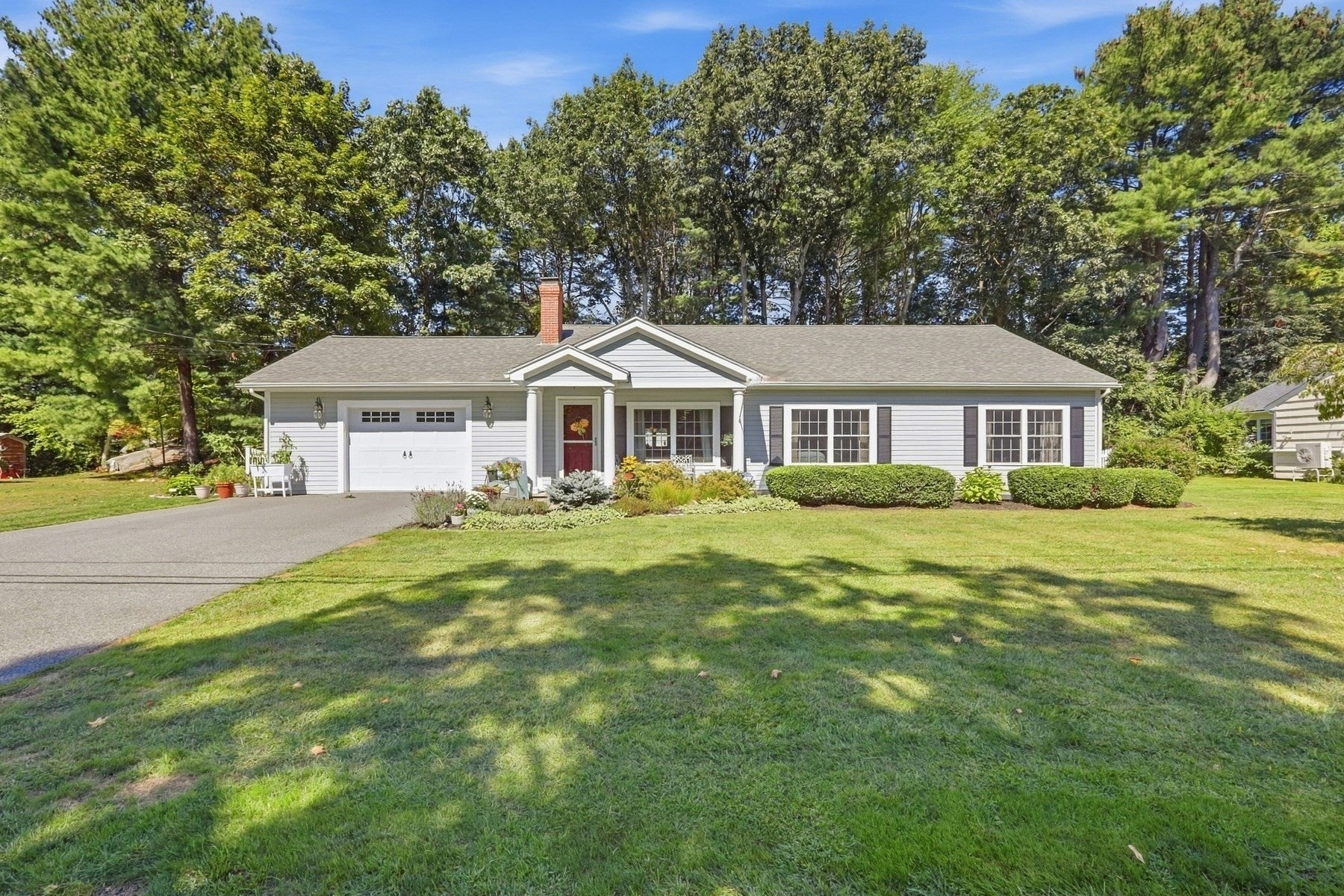 33 Westwind Rd, Andover, MA Photo #1