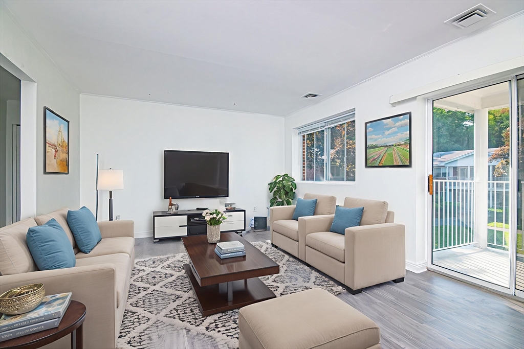 41 Bayberry Dr 4