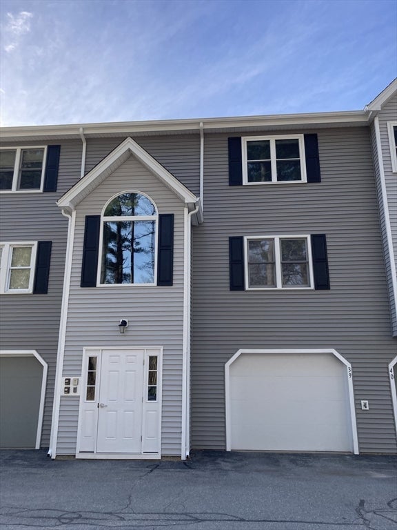 Photo of 74 Tennis Plaza Rd, Dracut, MA