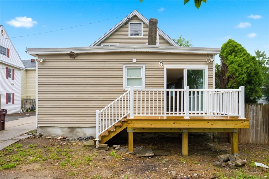 111 Liberty St, Lowell, MA, 111 Liberty St, Lowell, MA Photo #5