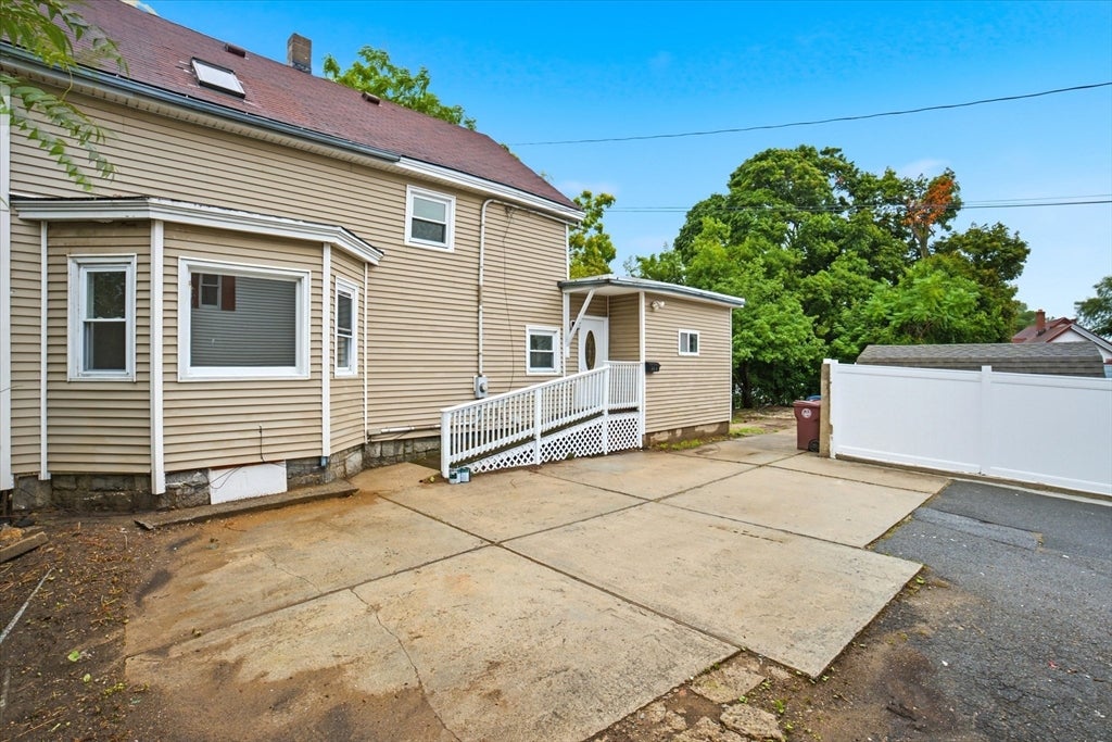111 Liberty St, Lowell, MA, 111 Liberty St, Lowell, MA Photo #35