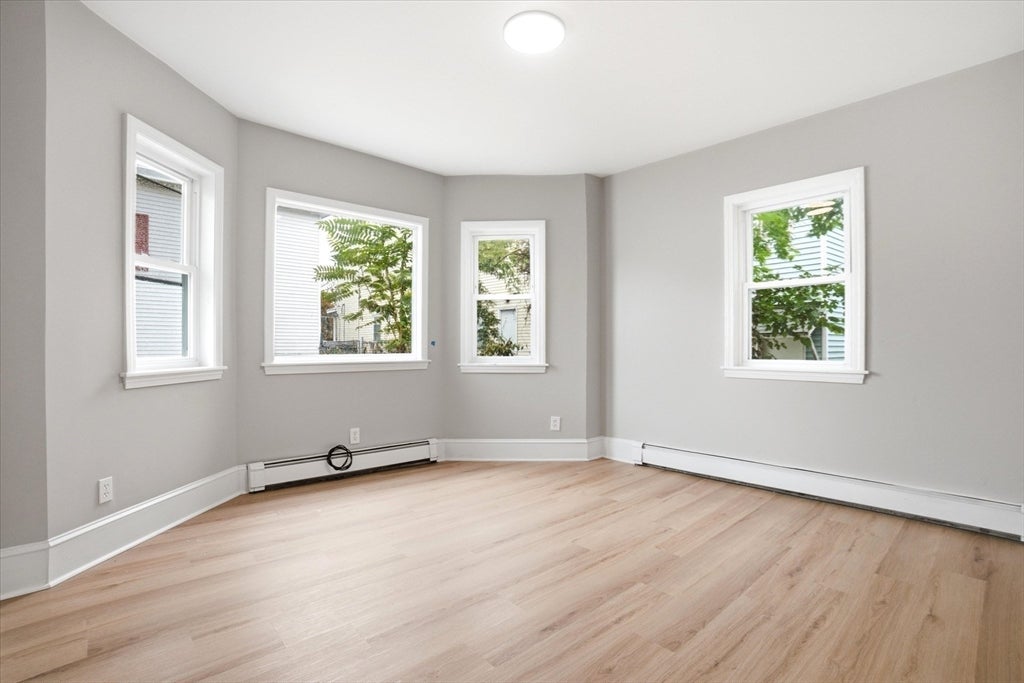 111 Liberty St, Lowell, MA, 111 Liberty St, Lowell, MA Photo #26