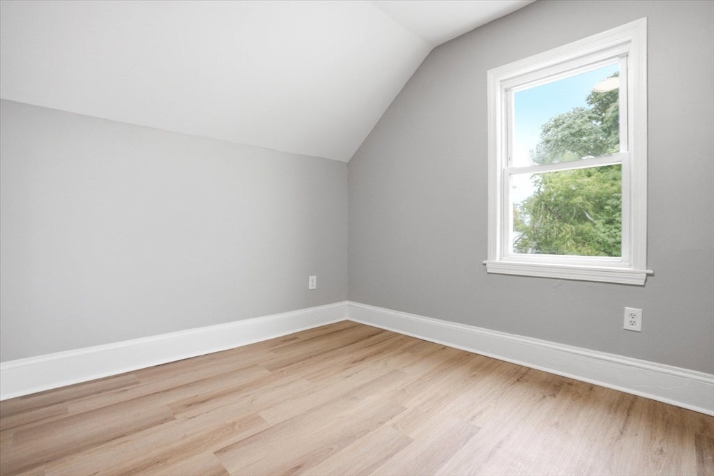 111 Liberty St, Lowell, MA, 111 Liberty St, Lowell, MA Photo #22