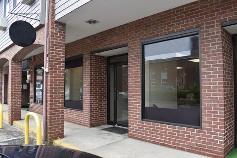 17 Beach St D Manchester MA 01944