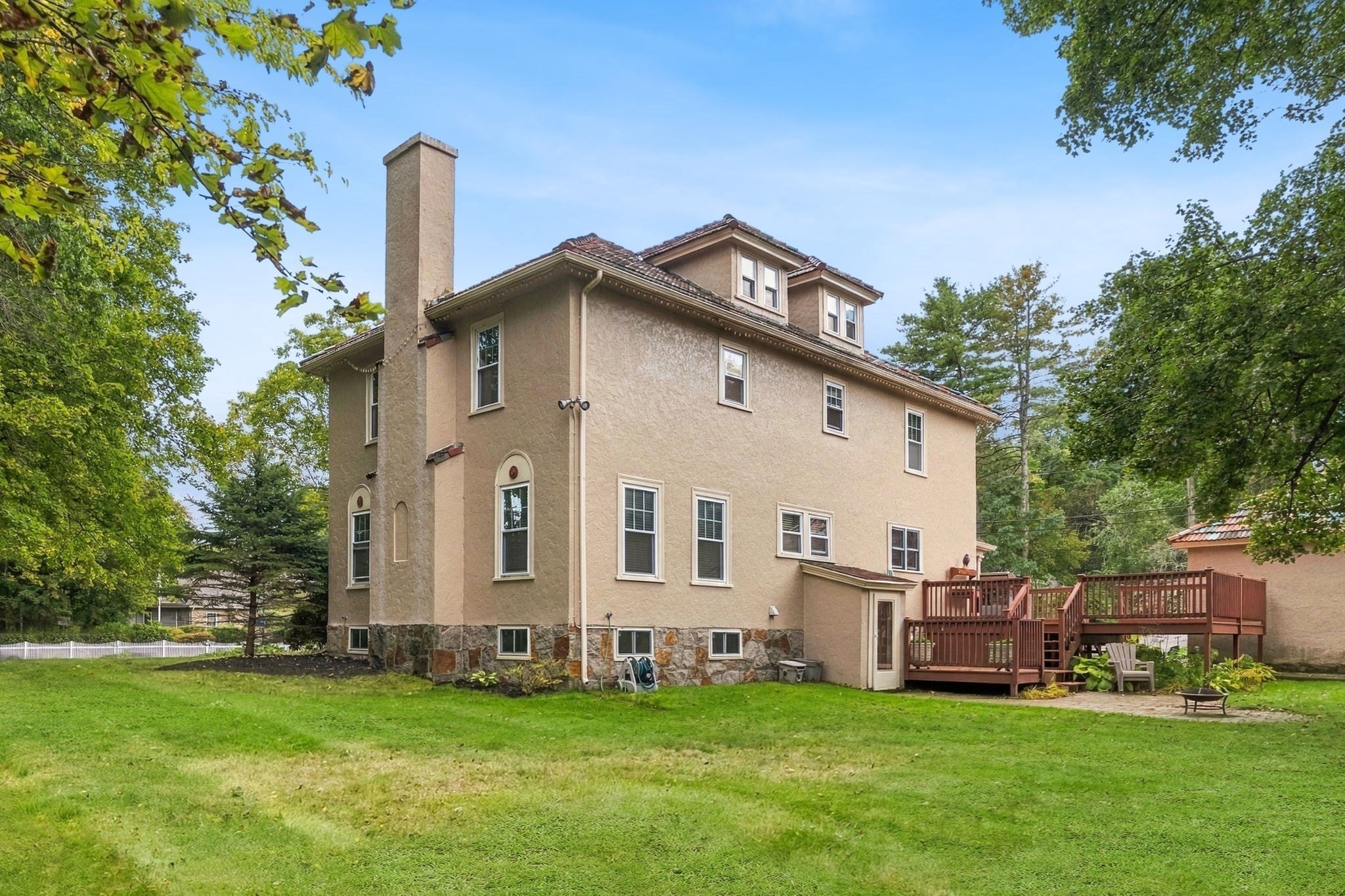 162 Flagg St, Worcester, MA, 162 Flagg St, Worcester, MA Photo #25