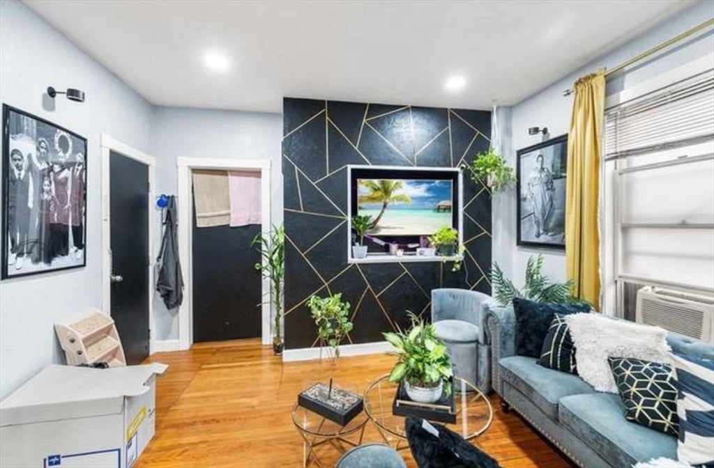 629 Cambridge Street, Worcester, MA, 629 Cambridge Street, Worcester, MA Photo #3