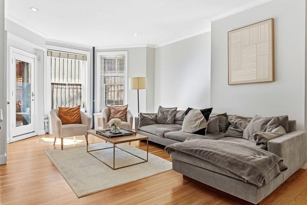 234 Marlborough St 1