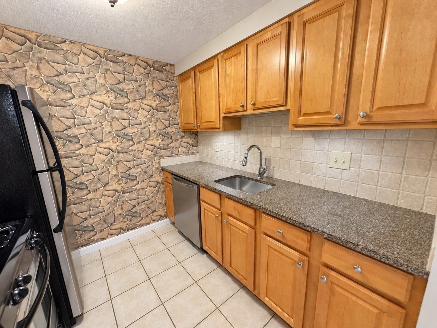 56 Townsend St #D27, Abington, MA, 56 Townsend St #D27, Abington, MA Photo #6