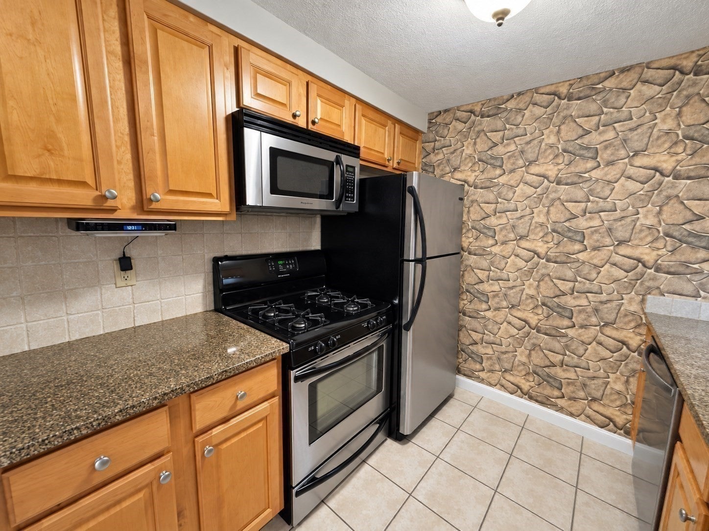 56 Townsend St #D27, Abington, MA, 56 Townsend St #D27, Abington, MA Photo #7