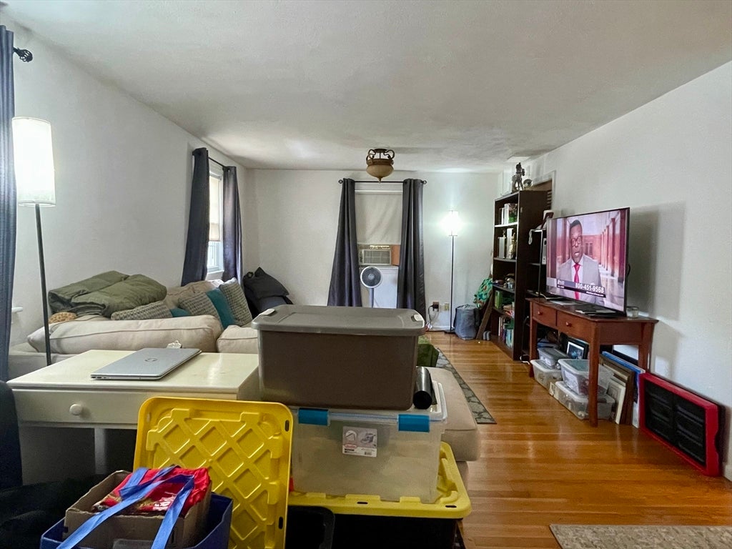 94 Walnut St #1, Belmont, MA, 94 Walnut St #1, Belmont, MA Photo #3