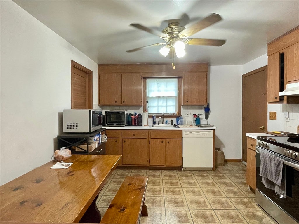94 Walnut St #1, Belmont, MA, 94 Walnut St #1, Belmont, MA Photo #7