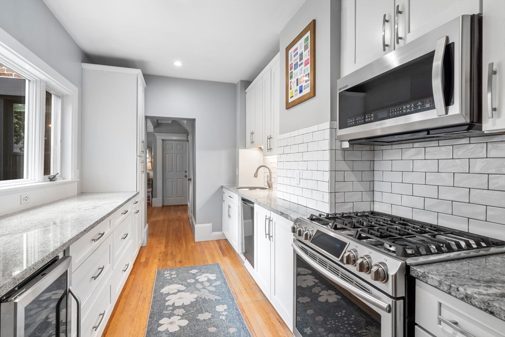 45 Baldwin St 1