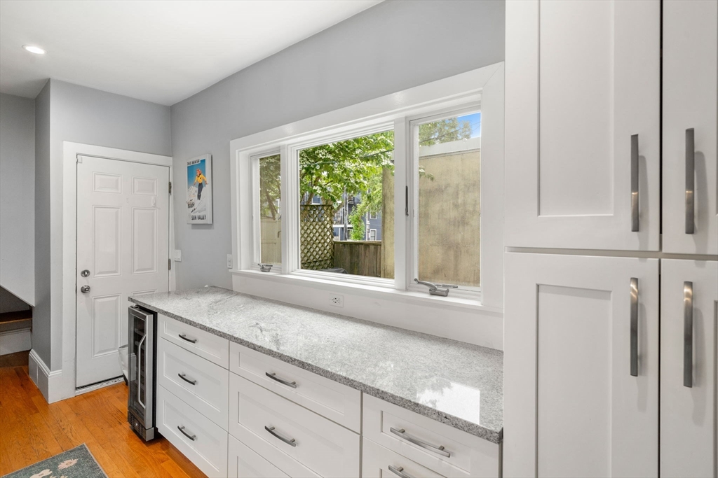 45 Baldwin St 1