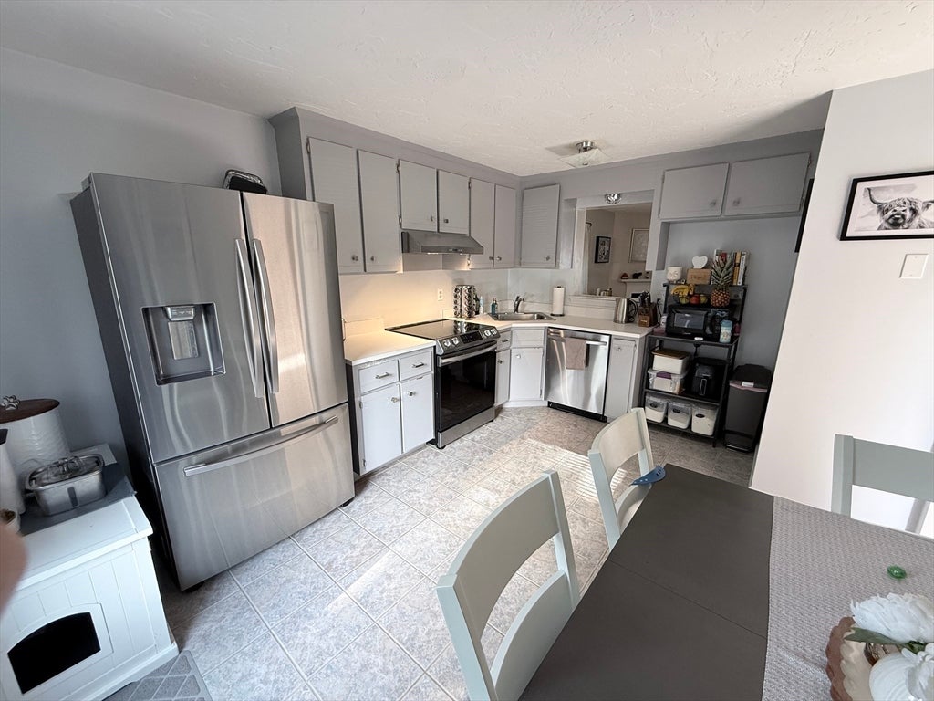 1 Hartshorn Pl #1, Walpole, MA, 1 Hartshorn Pl #1, Walpole, MA Photo #5