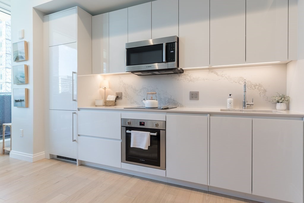 133 Seaport Boulevard 502