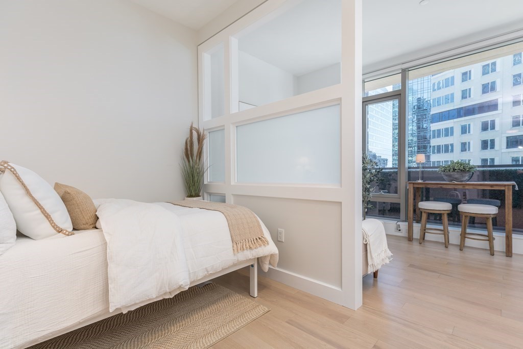 133 Seaport Boulevard 502