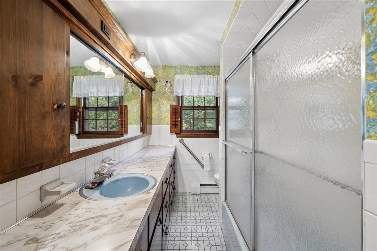 14 Concord Rd, Westford, MA, 14 Concord Rd, Westford, MA Photo #12