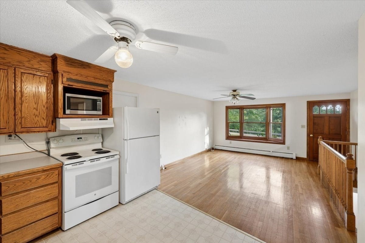 14 Concord Rd, Westford, MA, 14 Concord Rd, Westford, MA Photo #19