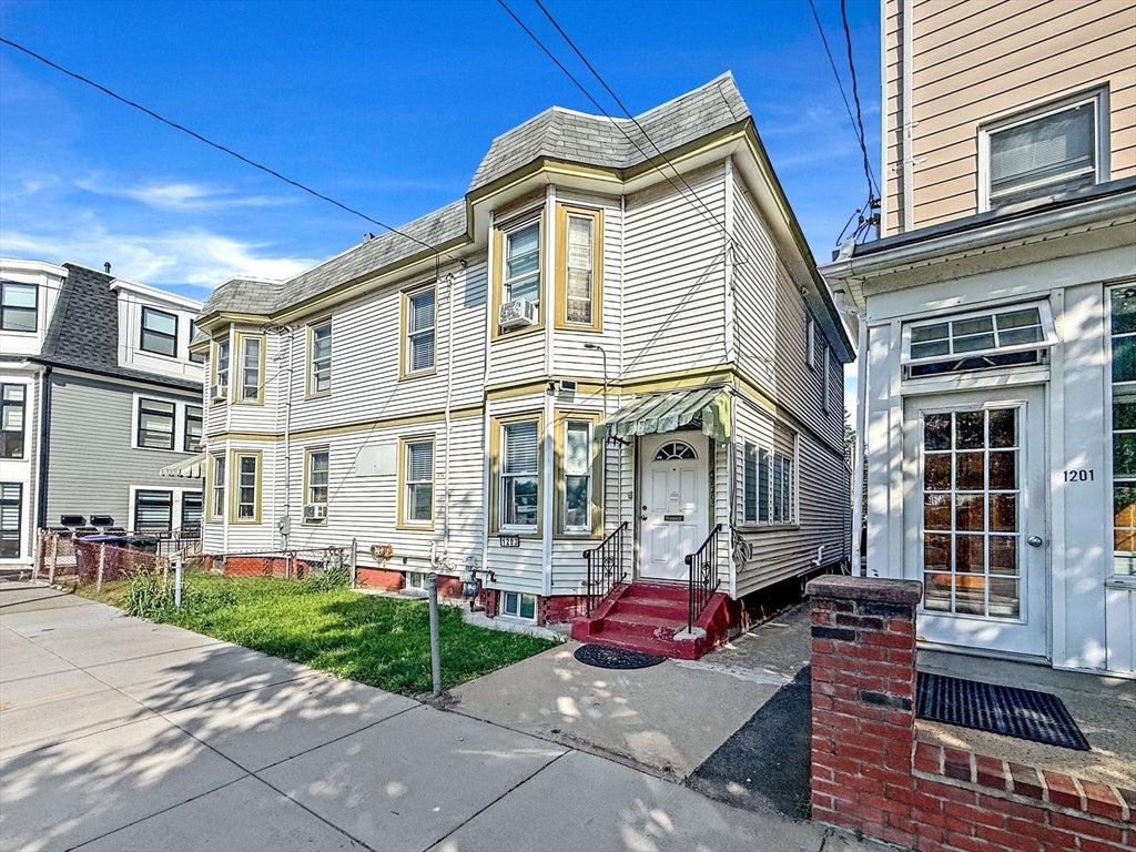 1203 Bennington St 1203