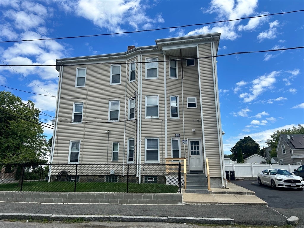 92 Myrtle Street #1, Brockton, MA, 92 Myrtle Street #1, Brockton, MA Photo #1