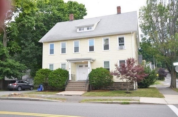 Photo of 61-63 Chestnut St, Wakefield, MA