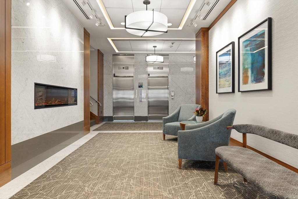 8 Whittier Place 17E