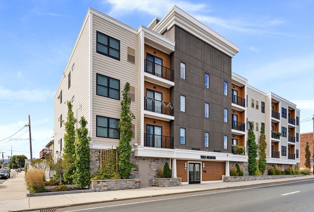 1133 North Shore Rd 404