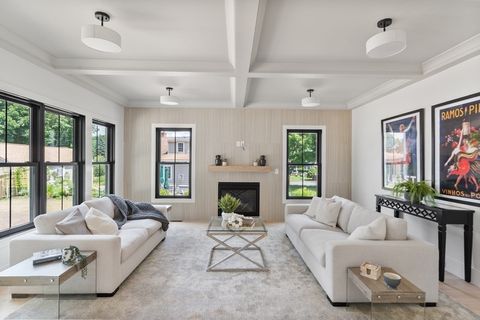 5 Oakridge Ave. Natick MA 01760