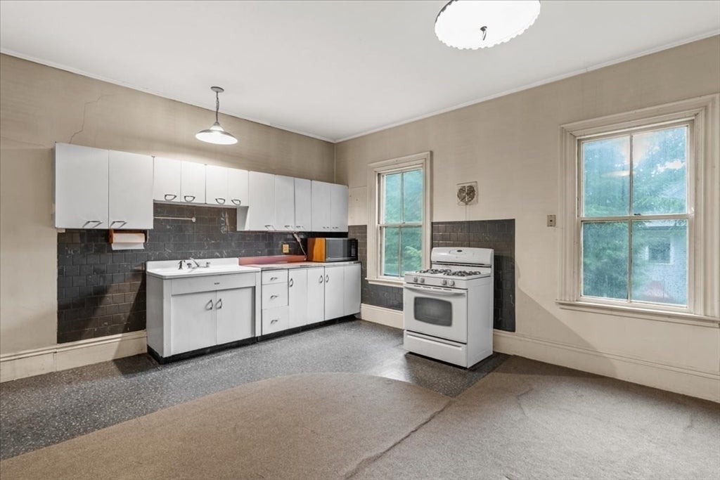 40 Columbus St, Newton, MA, 40 Columbus St, Newton, MA Photo #15