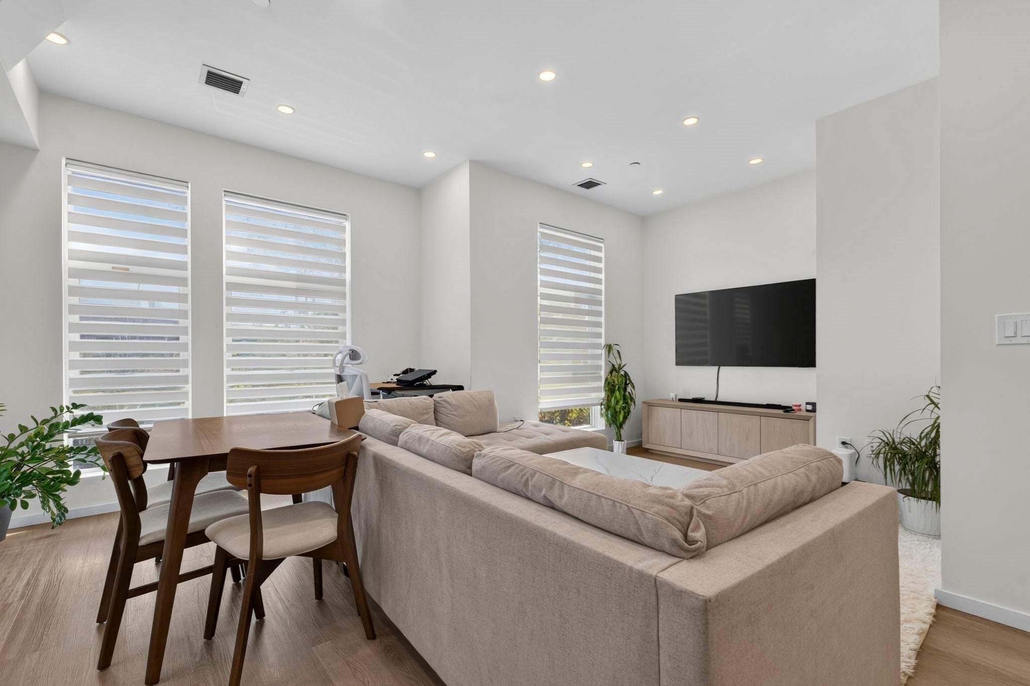 546 Saratoga St, Boston, MA Photo #20