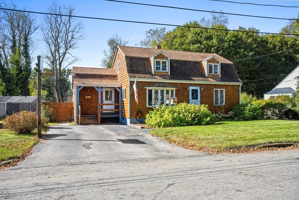 32 Carron Lane