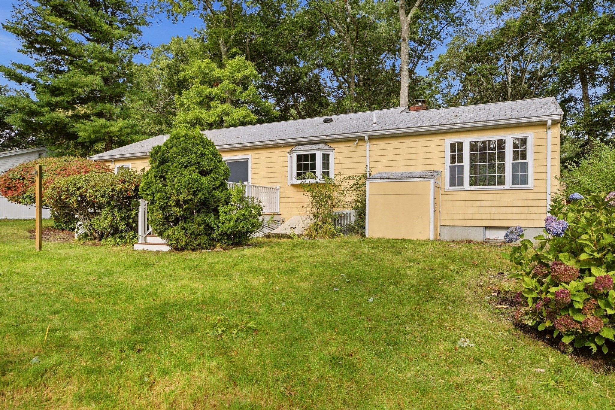66 Eleanor St, Dartmouth, MA Photo #31