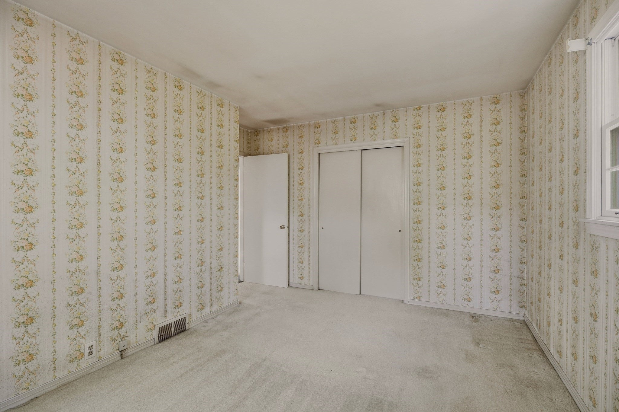 66 Eleanor St, Dartmouth, MA Photo #25