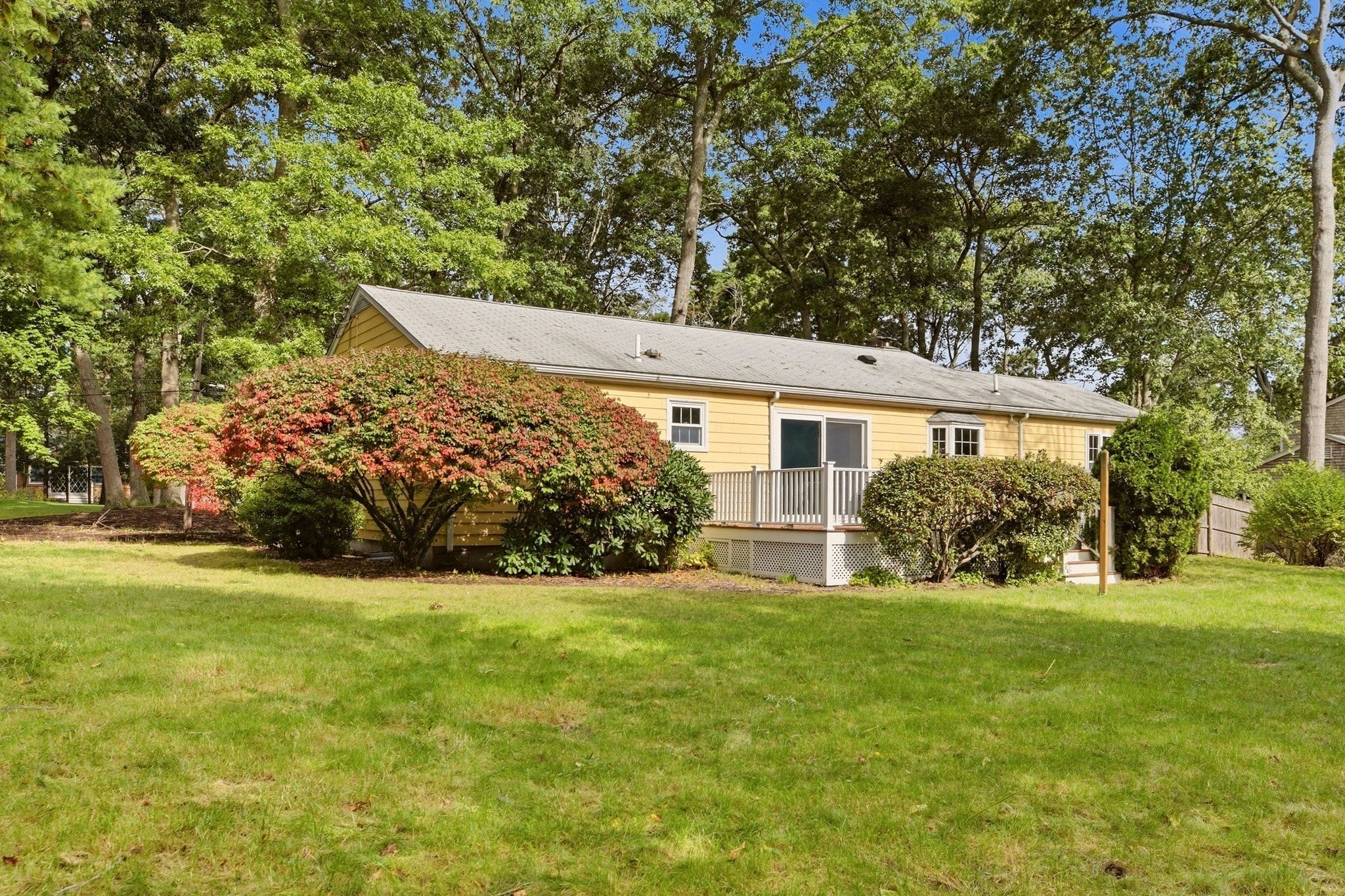 66 Eleanor St, Dartmouth, MA Photo #33