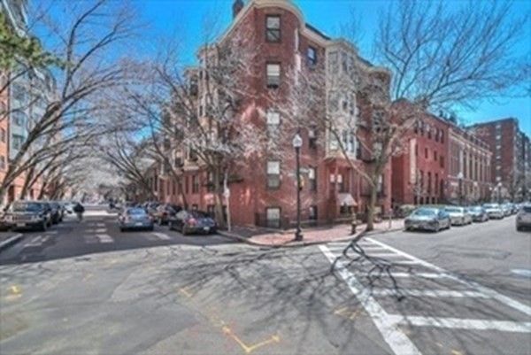 40 Saint Botolph Street 35