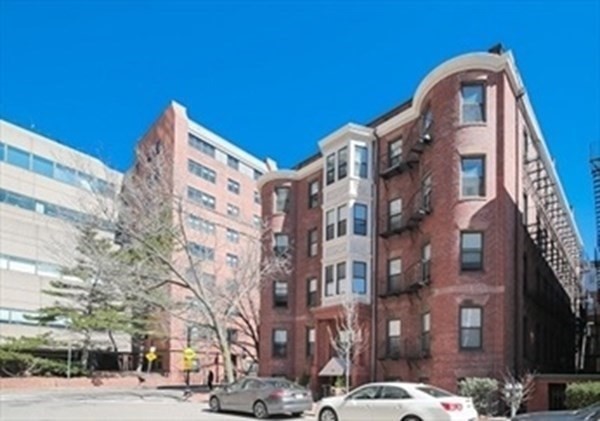 40 Saint Botolph Street 35