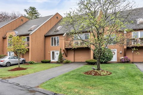 Photo of 22 Woodland Park Dr #22, Haverhill, MA 01830 (MLS # 73511539)