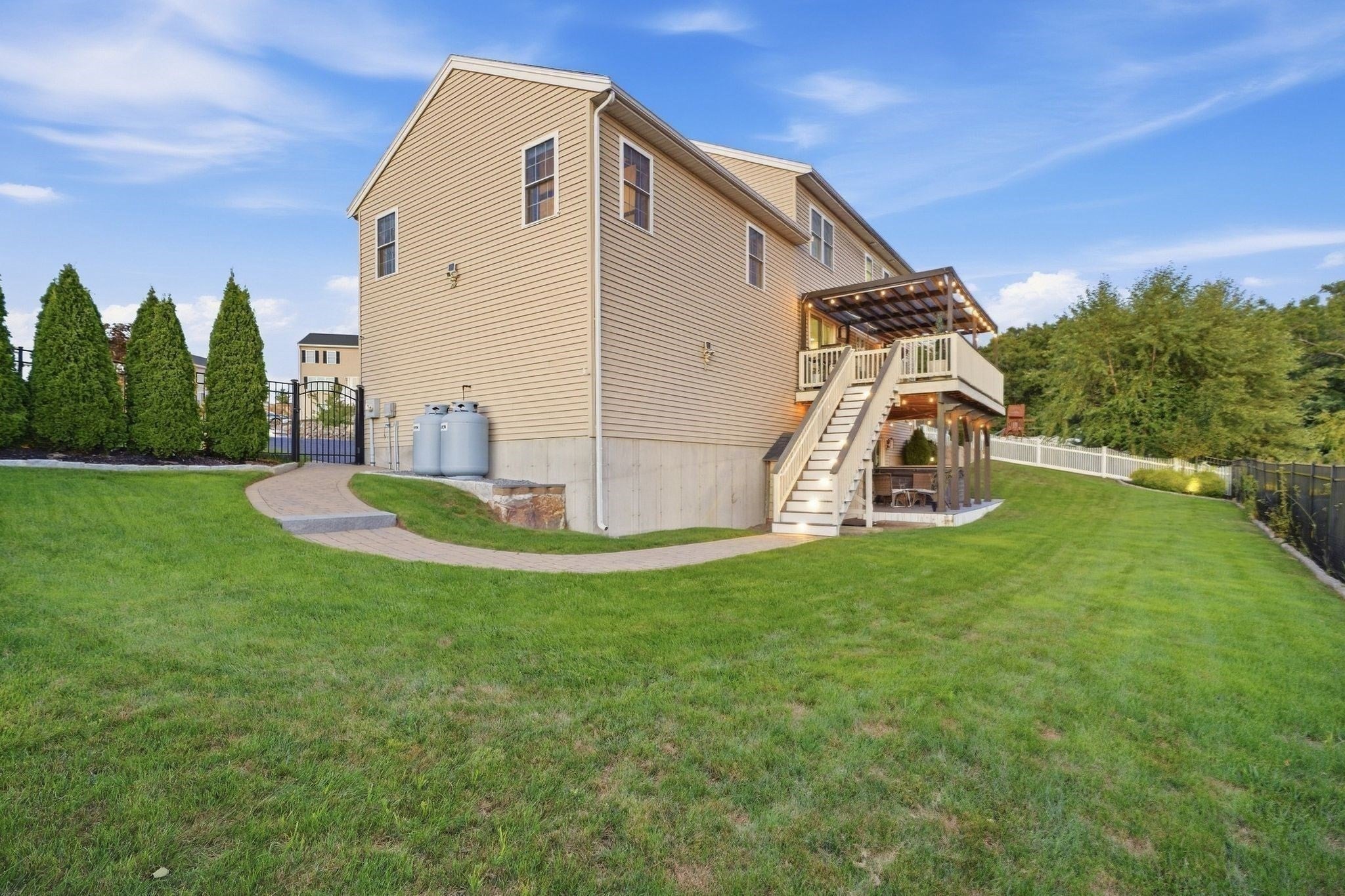 1 Tsitsinos Dr, Peabody, MA, 1 Tsitsinos Dr, Peabody, MA Photo #7