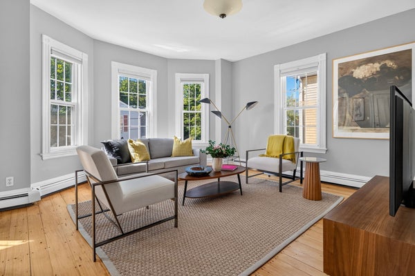 15 KENNEY ST # 2, JAMAICA PLAIN, MA 02130 - Image cea7e5b91c8f604e759c615a65555bb1/964426491