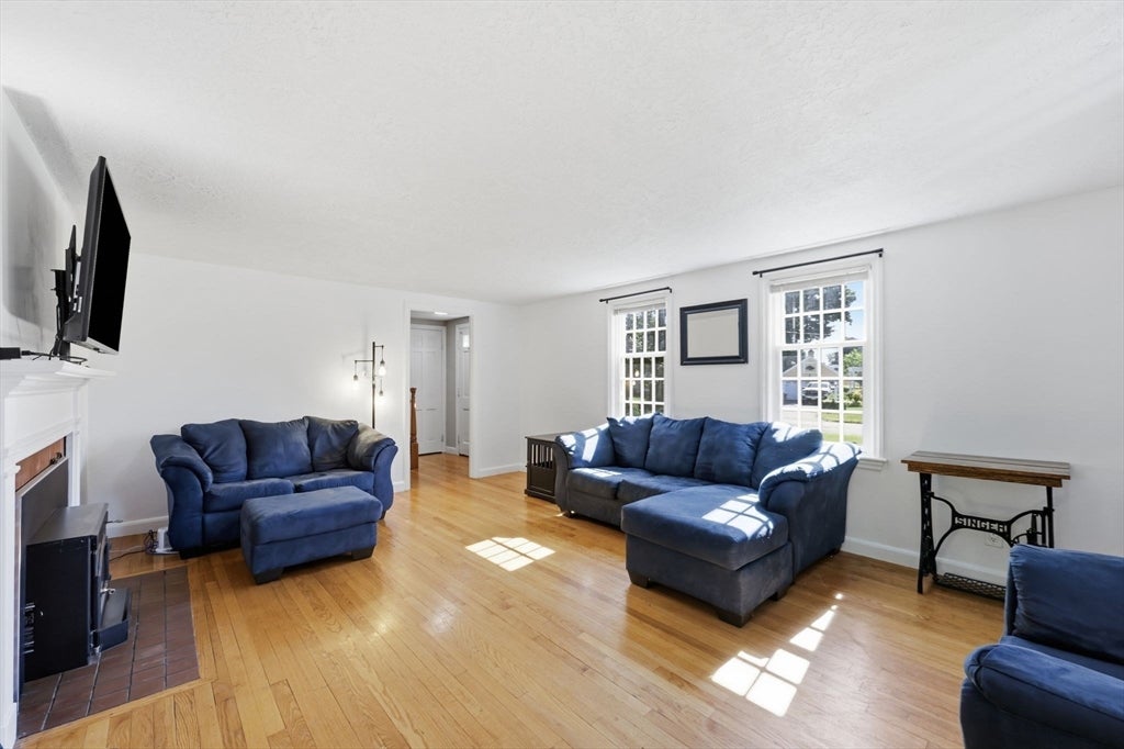 63 Spruce St, Westfield, MA, 63 Spruce St, Westfield, MA Photo #12