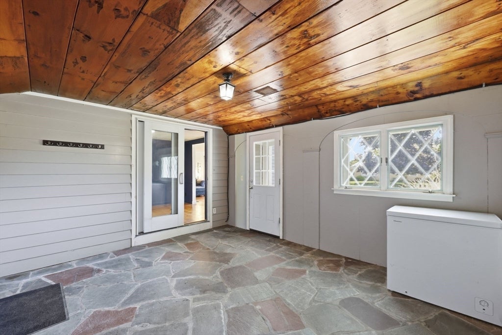 63 Spruce St, Westfield, MA, 63 Spruce St, Westfield, MA Photo #22