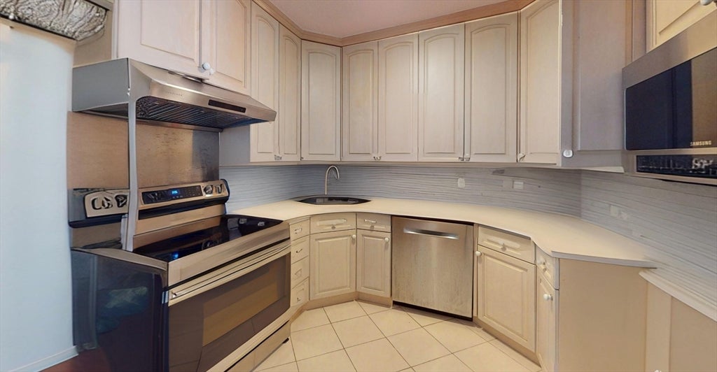10 Williams St #75, Watertown, MA Photo #1