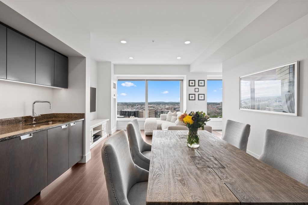 110 Stuart Street 26J