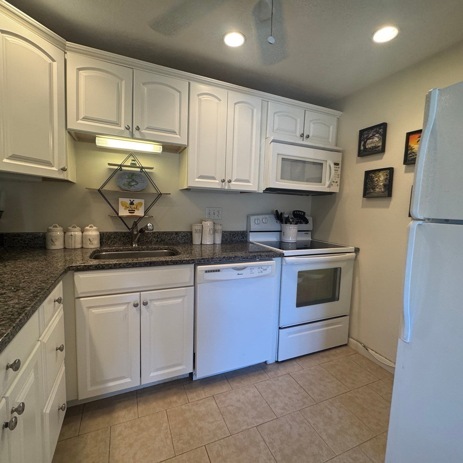 300 Park Terrace Dr #322, Stoneham, MA, 300 Park Terrace Dr #322, Stoneham, MA Photo #9