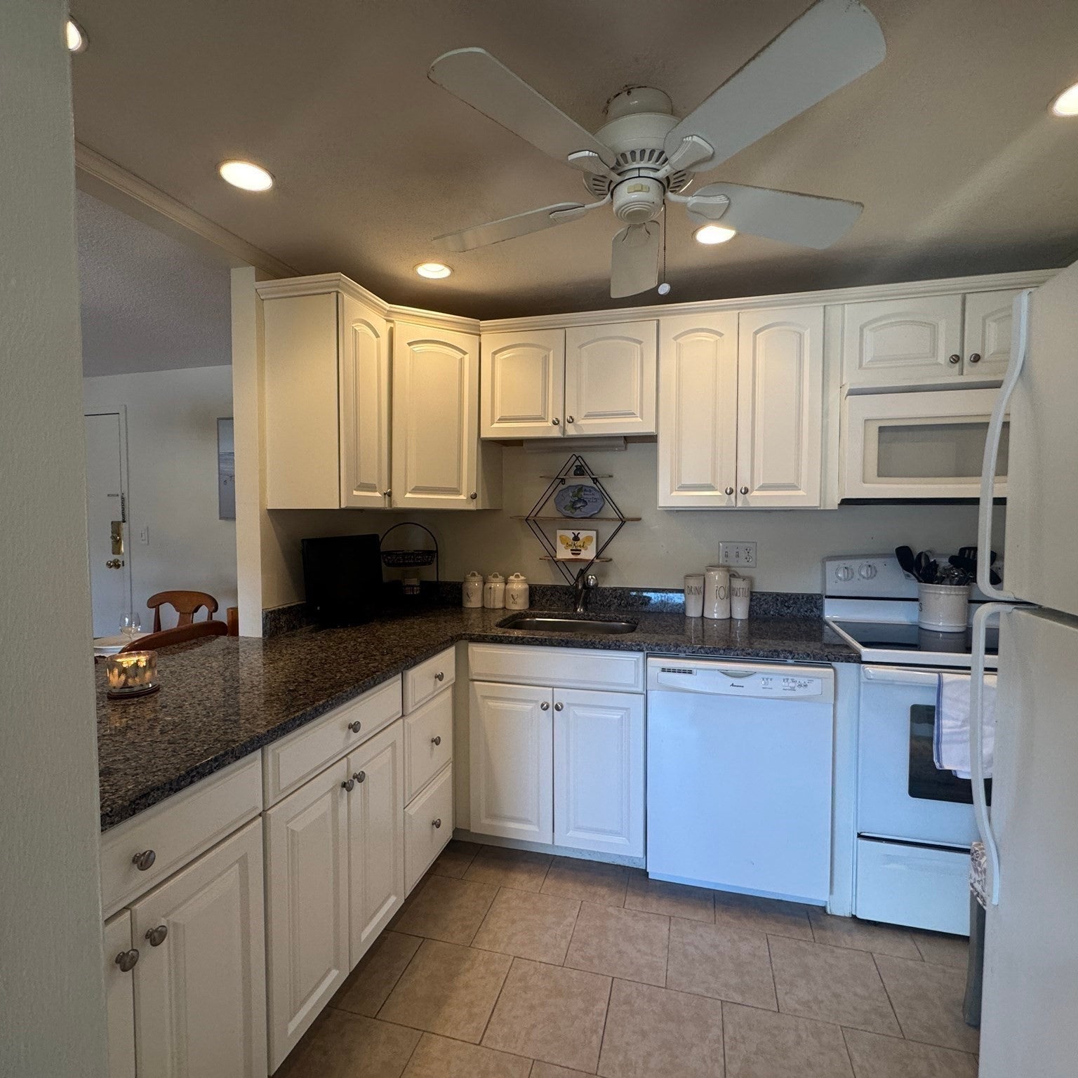 300 Park Terrace Dr #322, Stoneham, MA, 300 Park Terrace Dr #322, Stoneham, MA Photo #13
