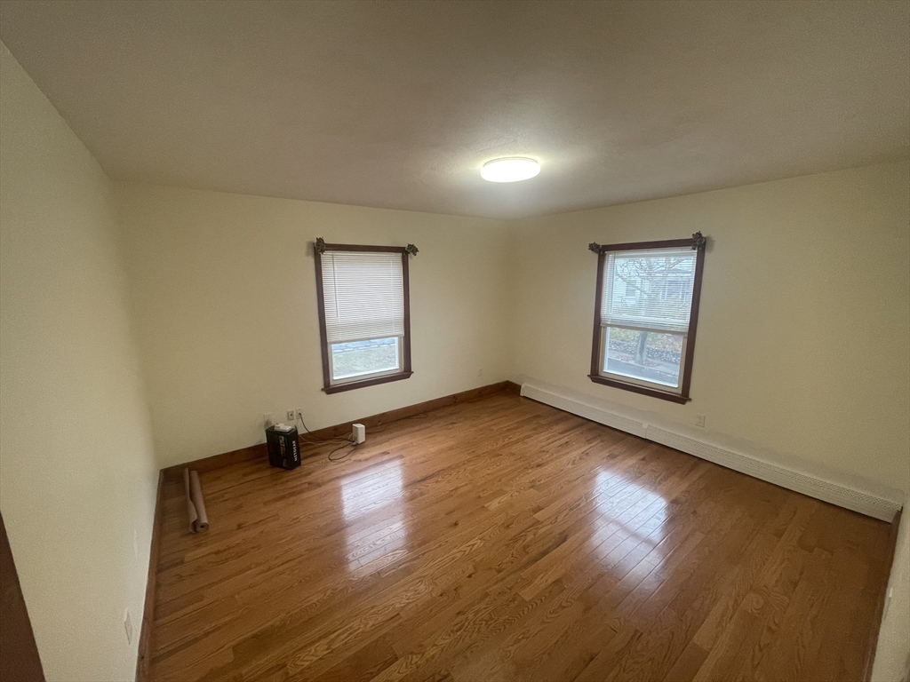 32 Moultrie Street