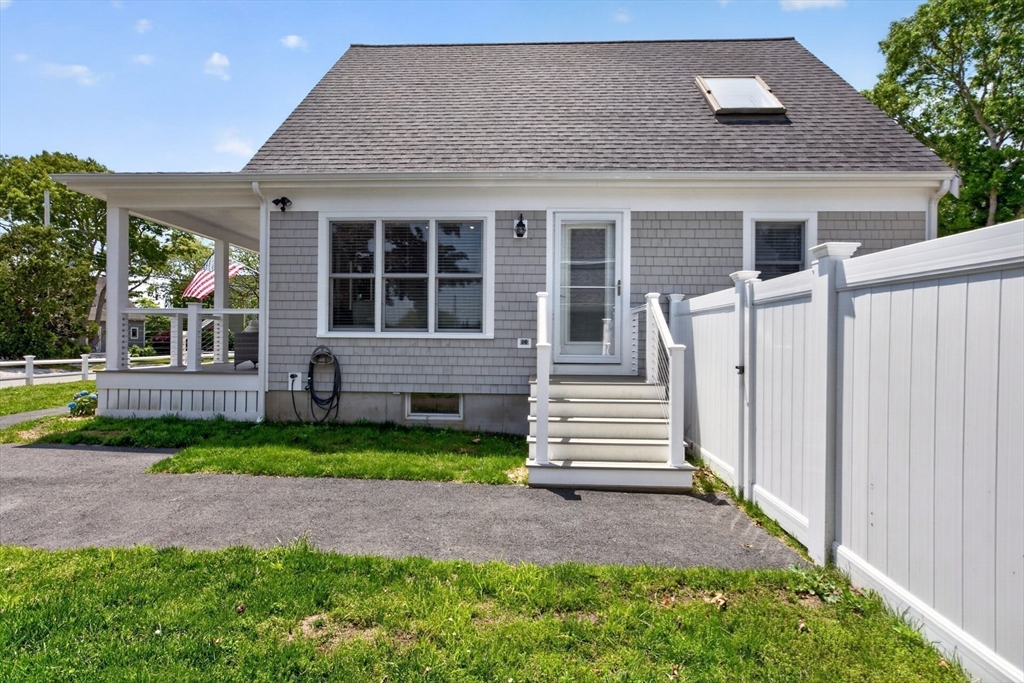 245 Edgewater Drive East